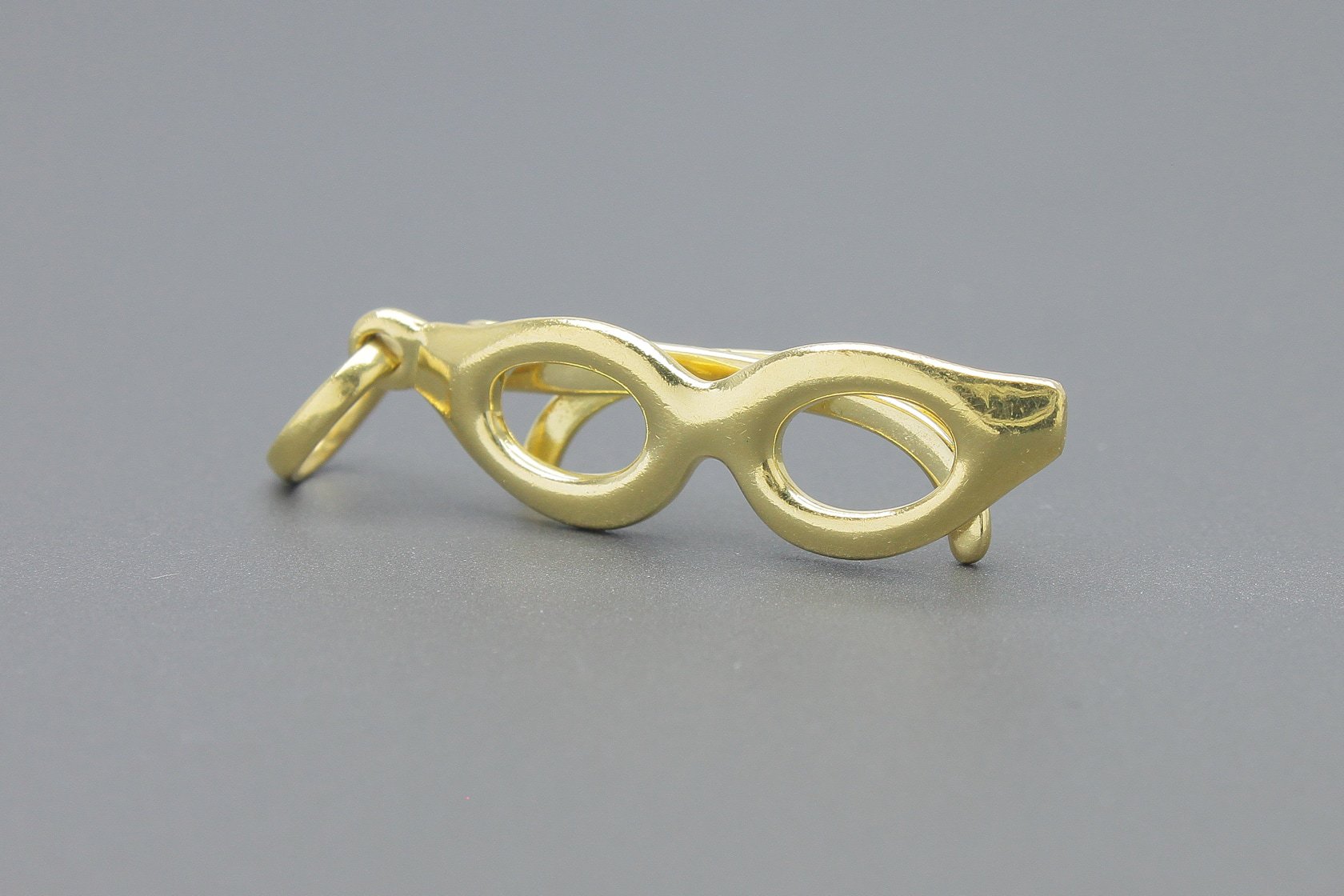Pingente Oculos em Ouro Amarelo 18k