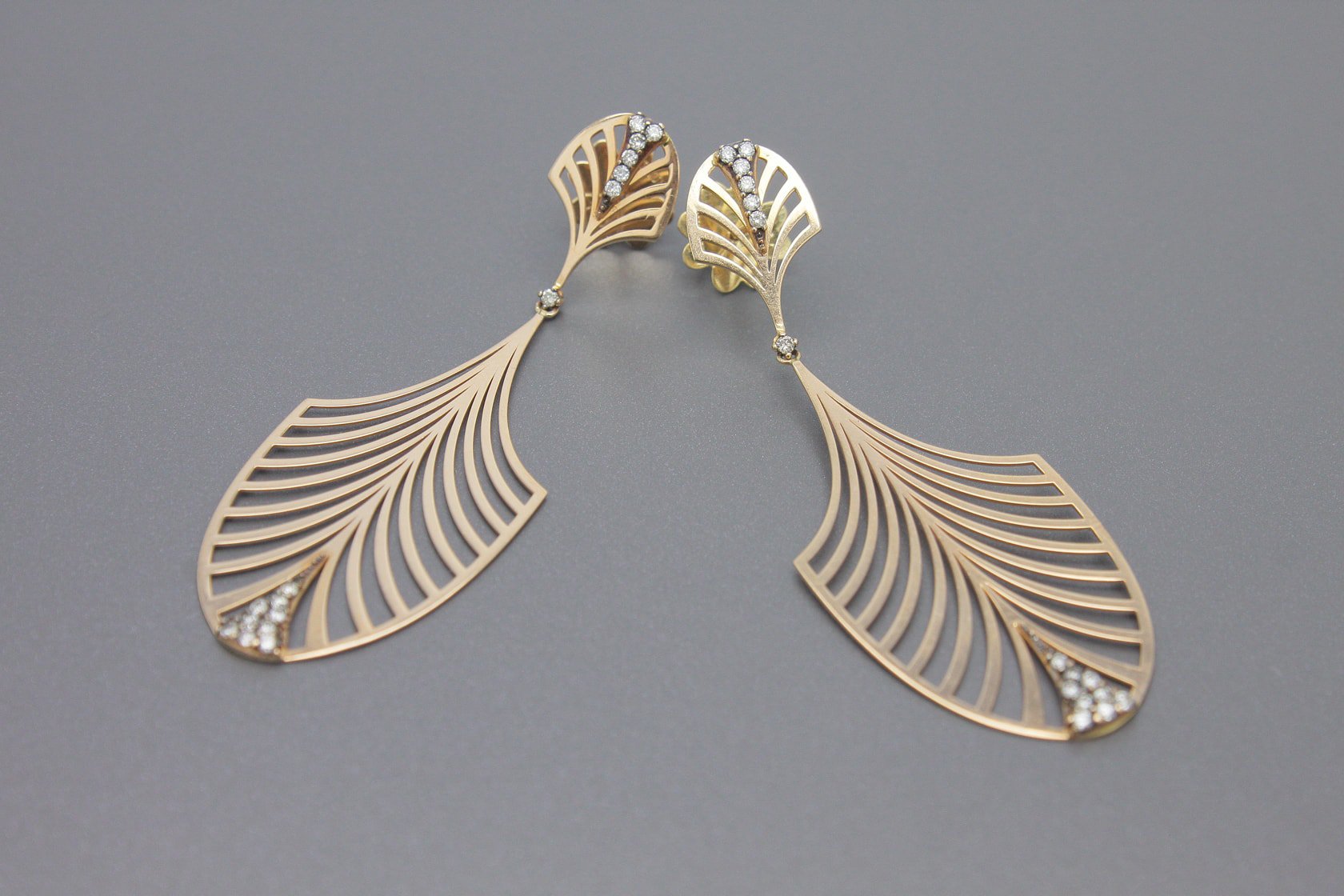 Brincos Cleo em Ouro Rose 18k com Aprox. 32pts de Brilhantes