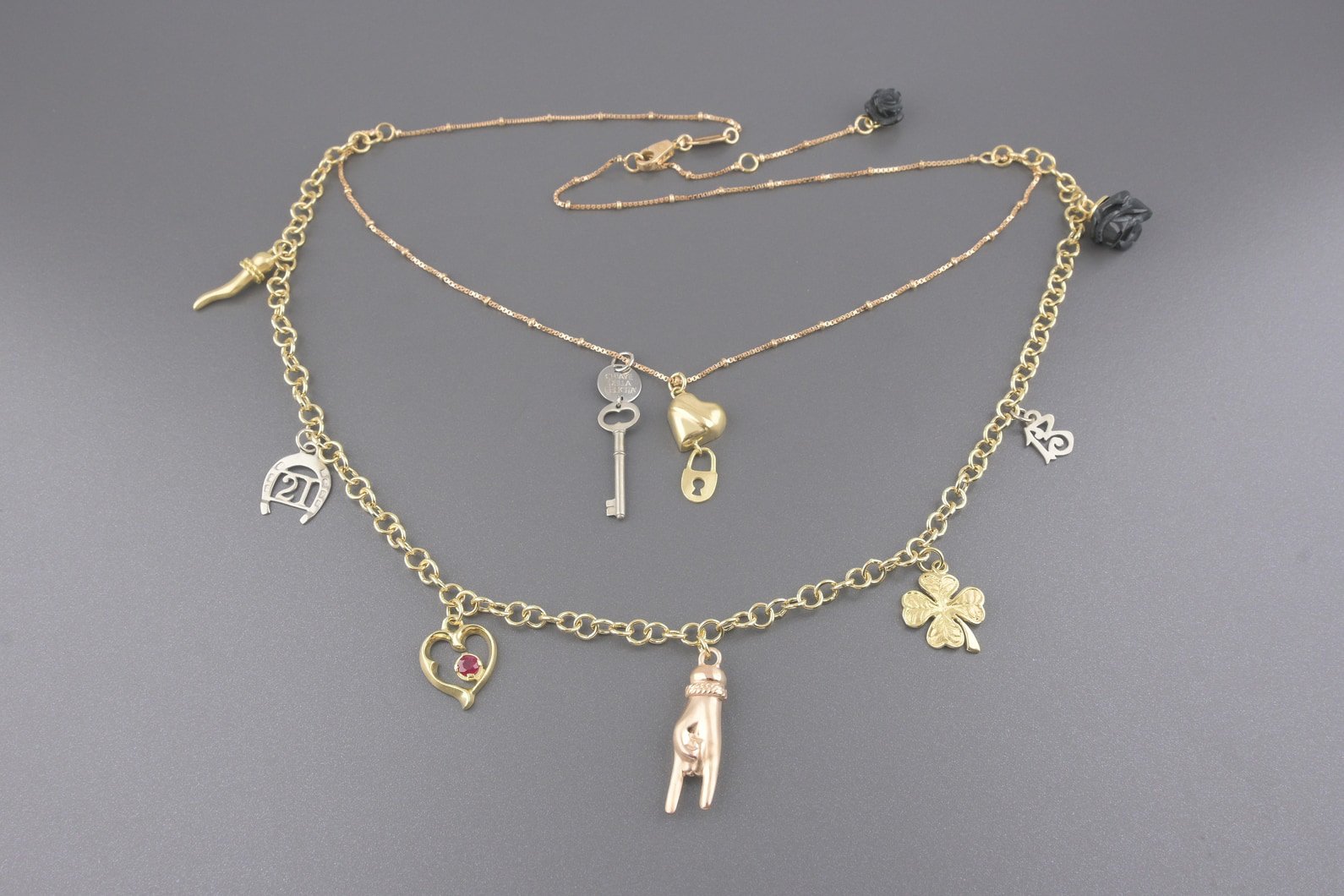 Colar Good Luck em Ouro Amarelo, Branco e Rose 18k com Rubi e Jade Negra