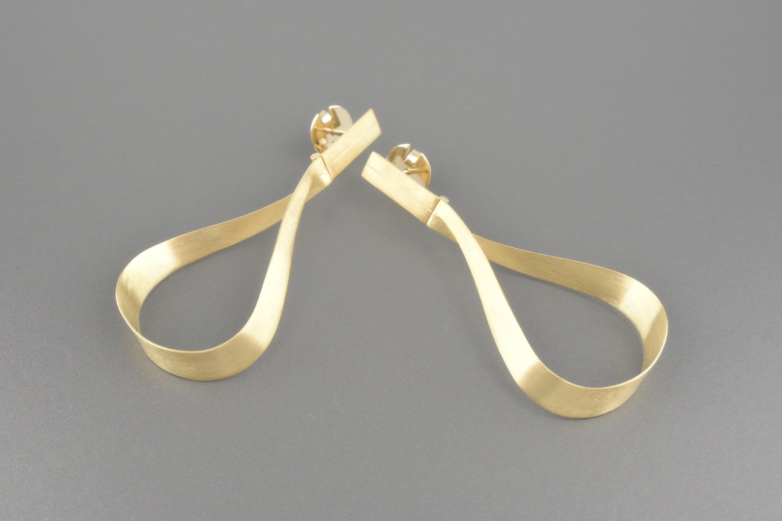 Brincos em Ouro Amarelo 18k