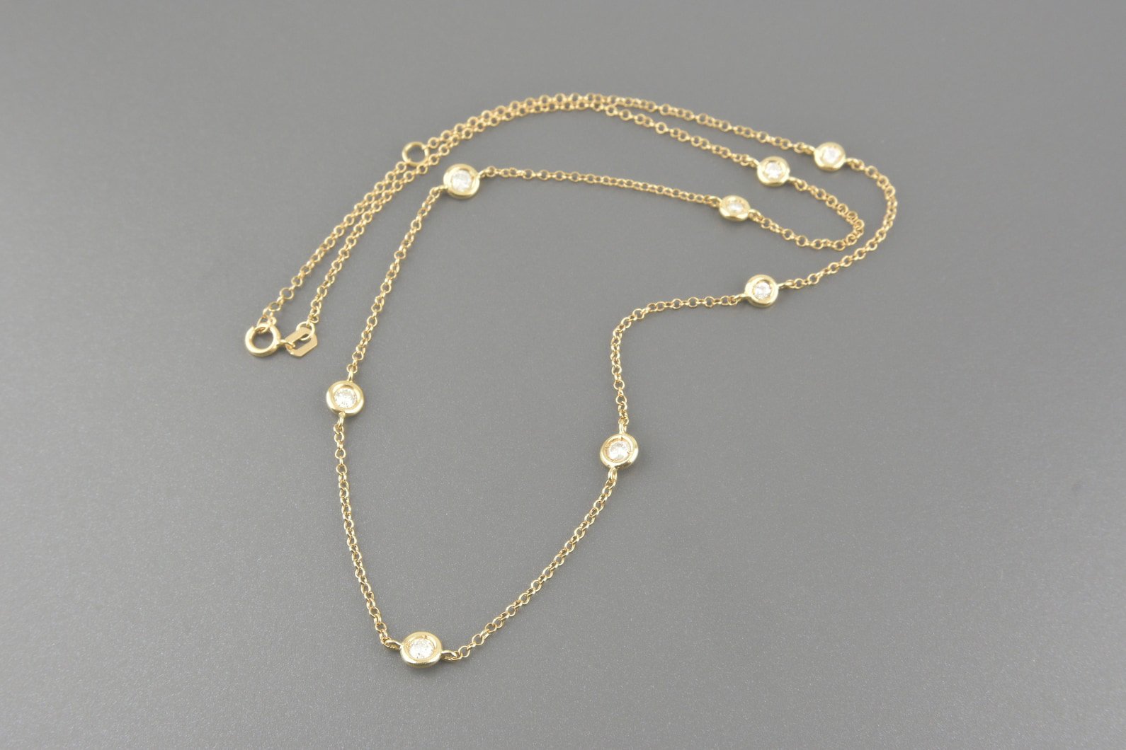 Colar em Ouro Amarelo 18k com Aprox. 60pts de Brilhantes (~10 e 5 pts)