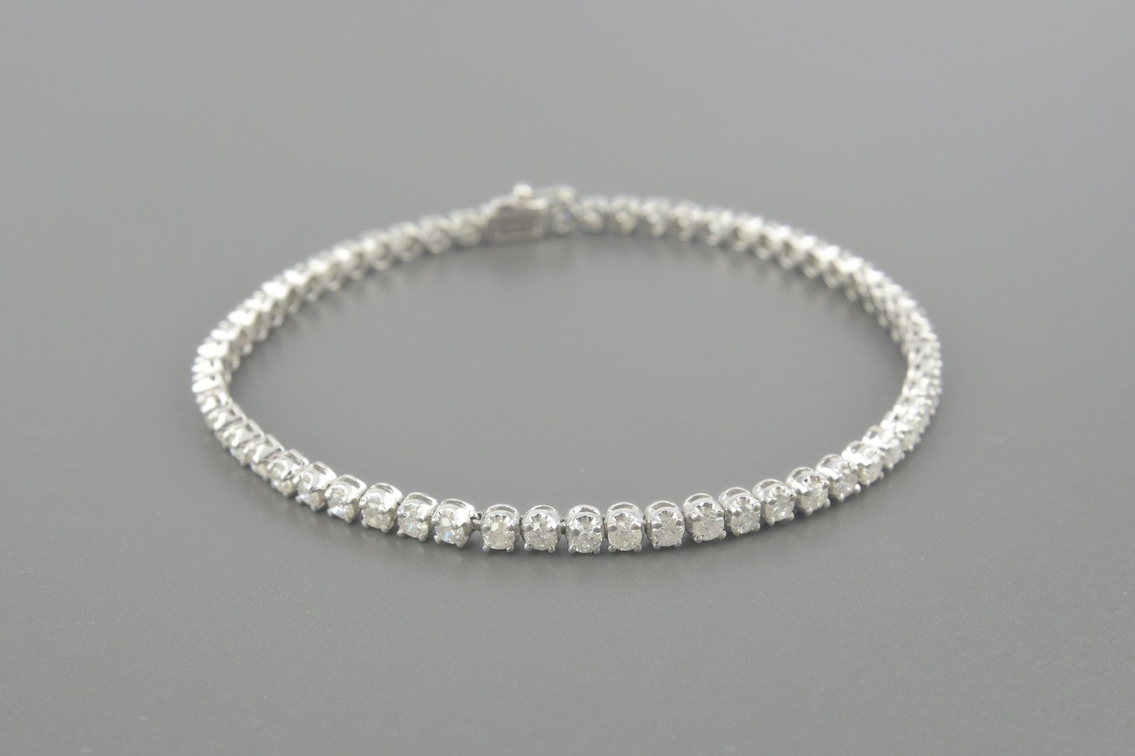 Pulseira Riviera em Ouro Branco 18k com Aprox. 3.0ct de Brilhantes