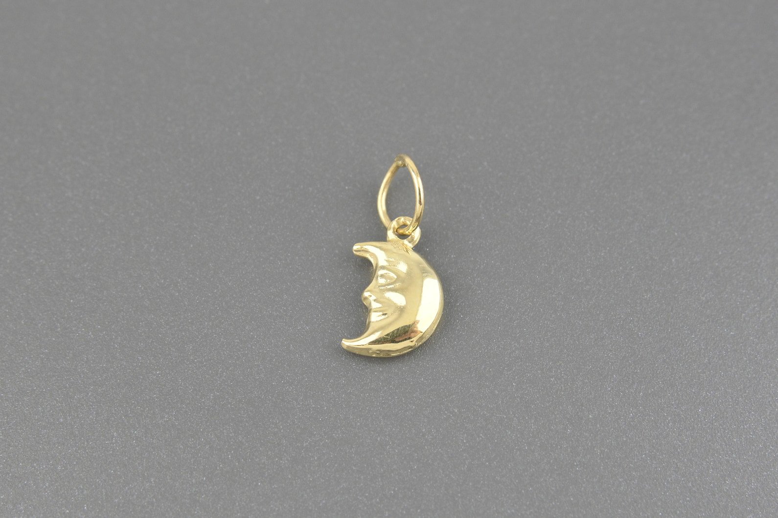 Pingente Lua em Ouro Amarelo 18k