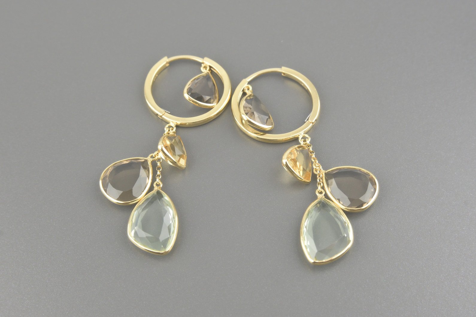 Brincos em Ouro Amarelo 18k com Quartzos