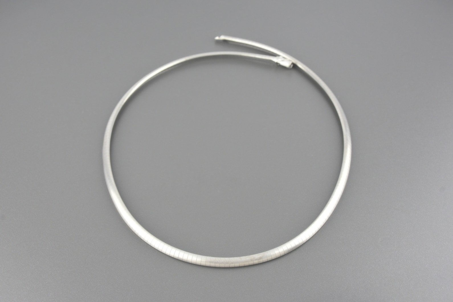Gargantilha em Ouro Branco 18k