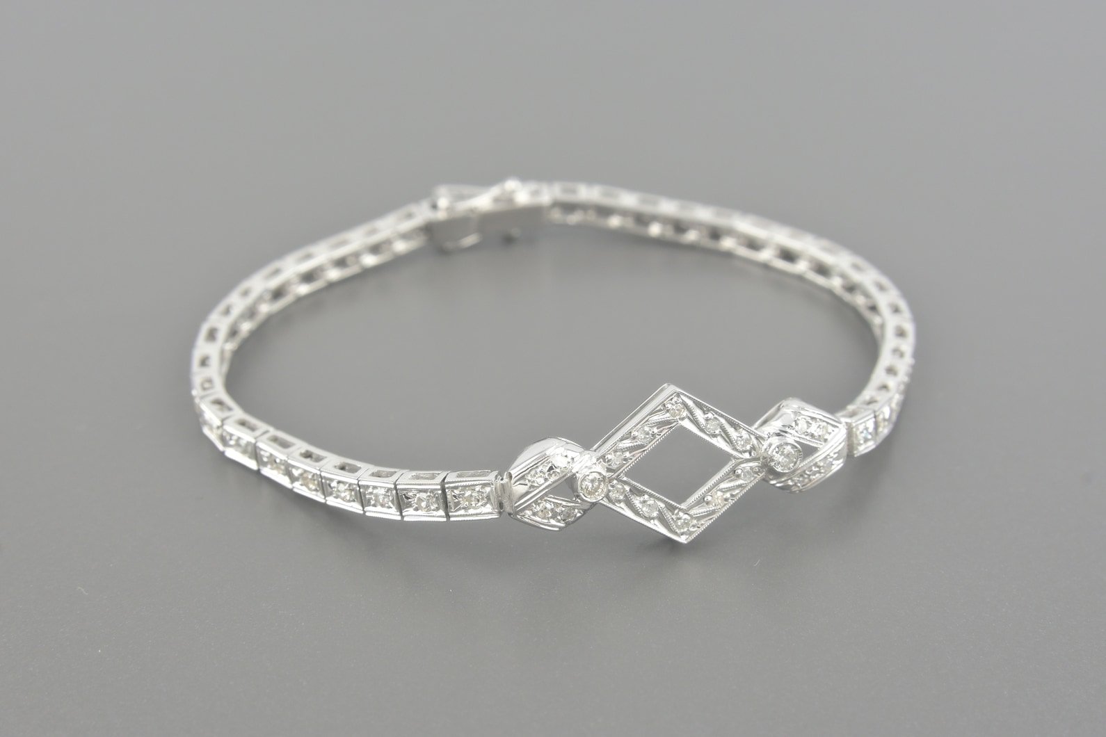 Pulseira Riviera em Ouro Branco 18k com Aprox. 1.78ct de Brilhantes