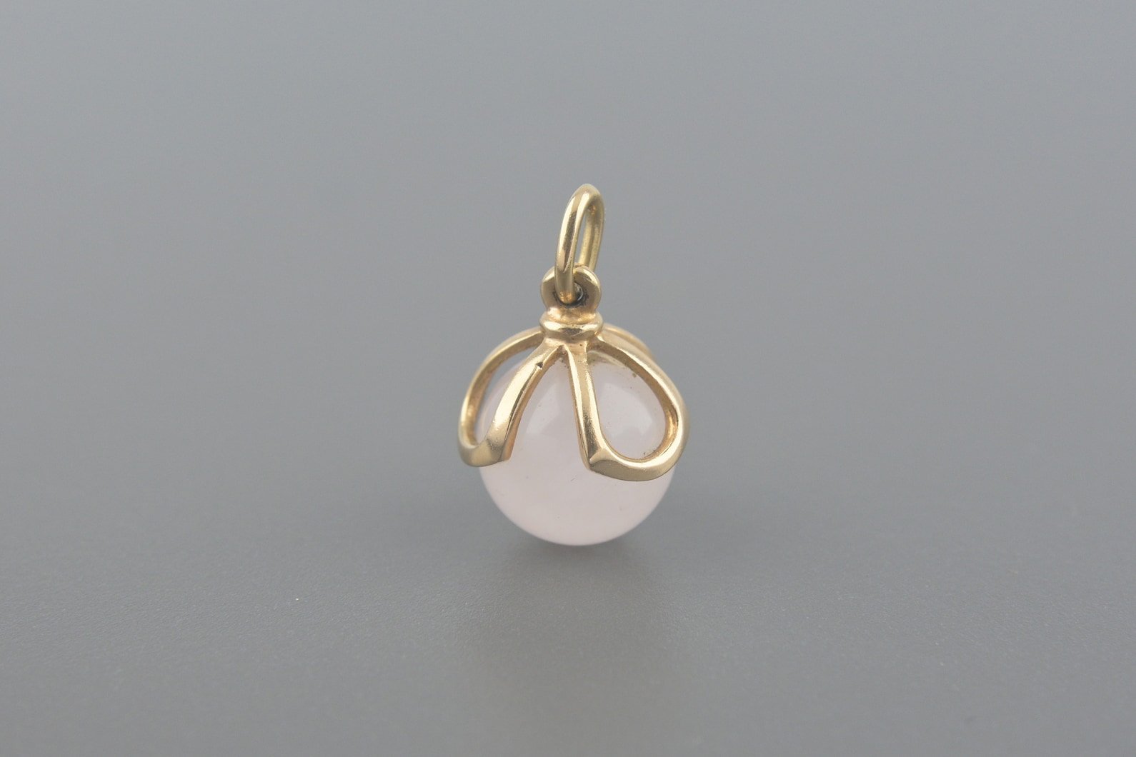 Pingente em Ouro Rose 18k com Quartzo de 8mm