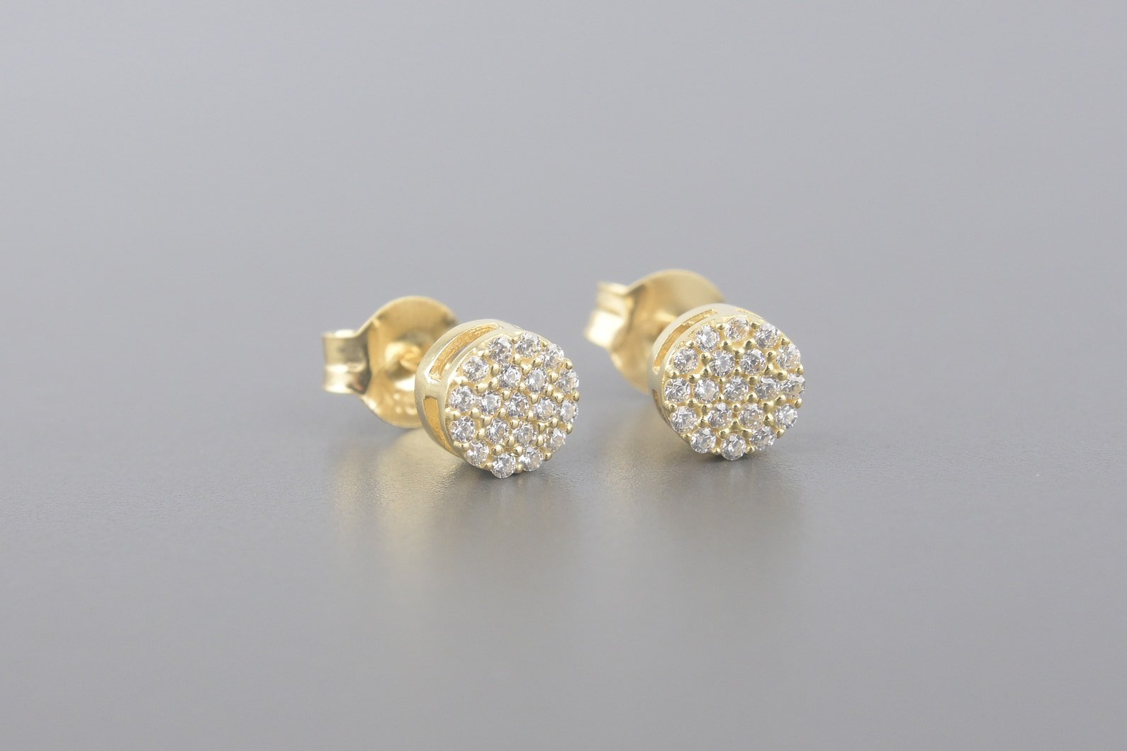 Brincos em Ouro Amarelo 18k com Zirconias