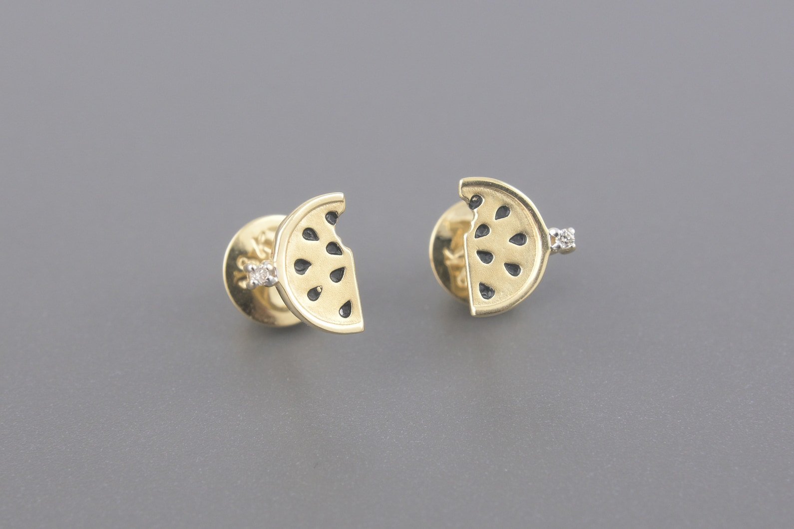 Brincos Melancia em Ouro Amarelo 18k com Brilhantes