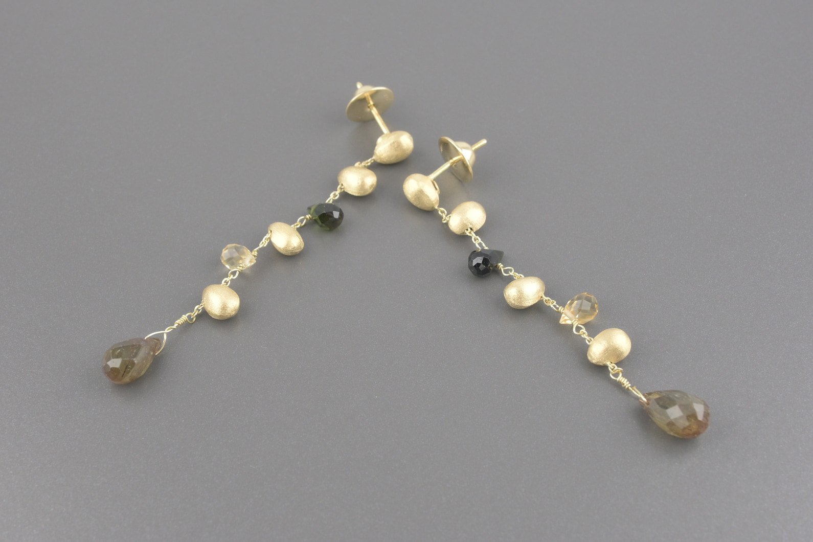 Brincos em Ouro Amarelo 18k com Turmalinas e Quartzos