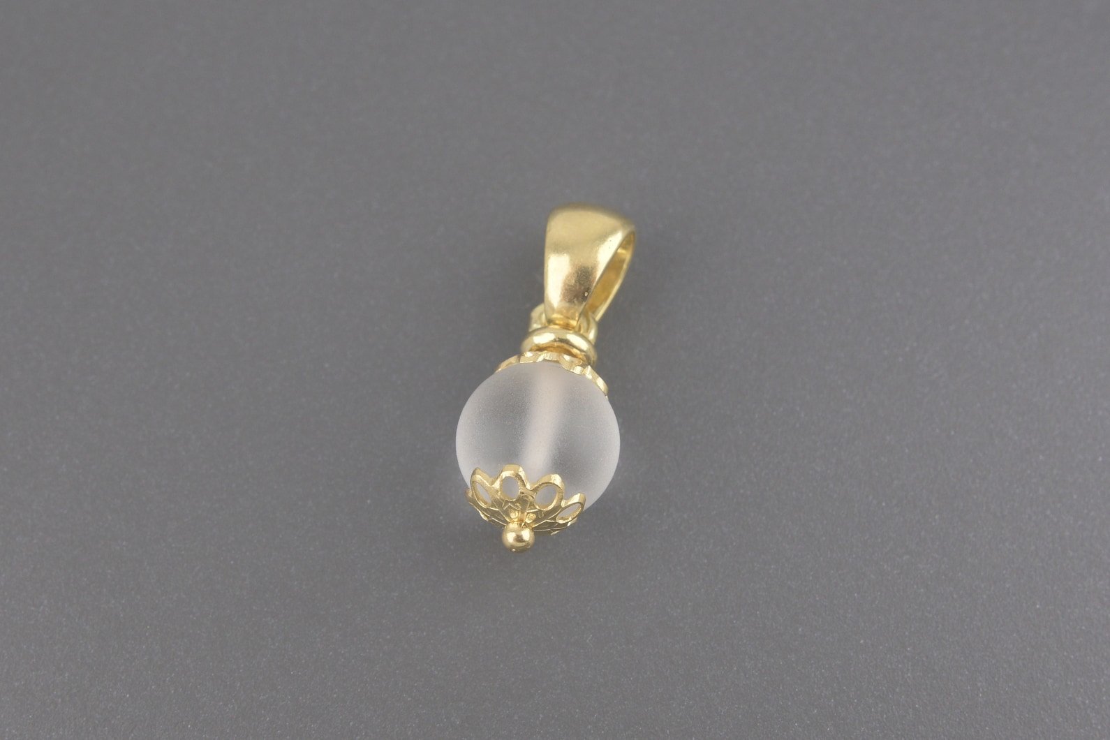 Pingente/Berloque em Ouro Amarelo 18k com Quartzo de 8mm