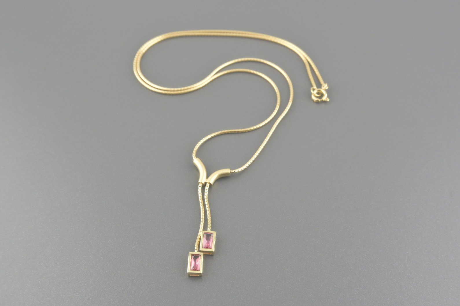 Colar em Ouro Amarelo 18k com Turmalinas Rosas de 6x3mm