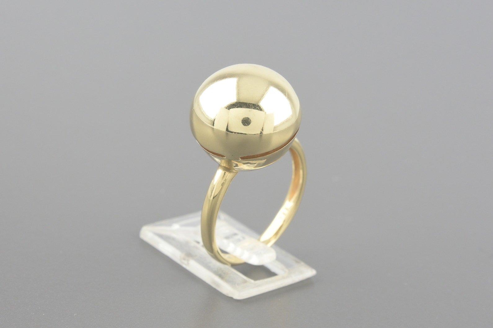 Anel Esfera em Ouro Amarelo 18k