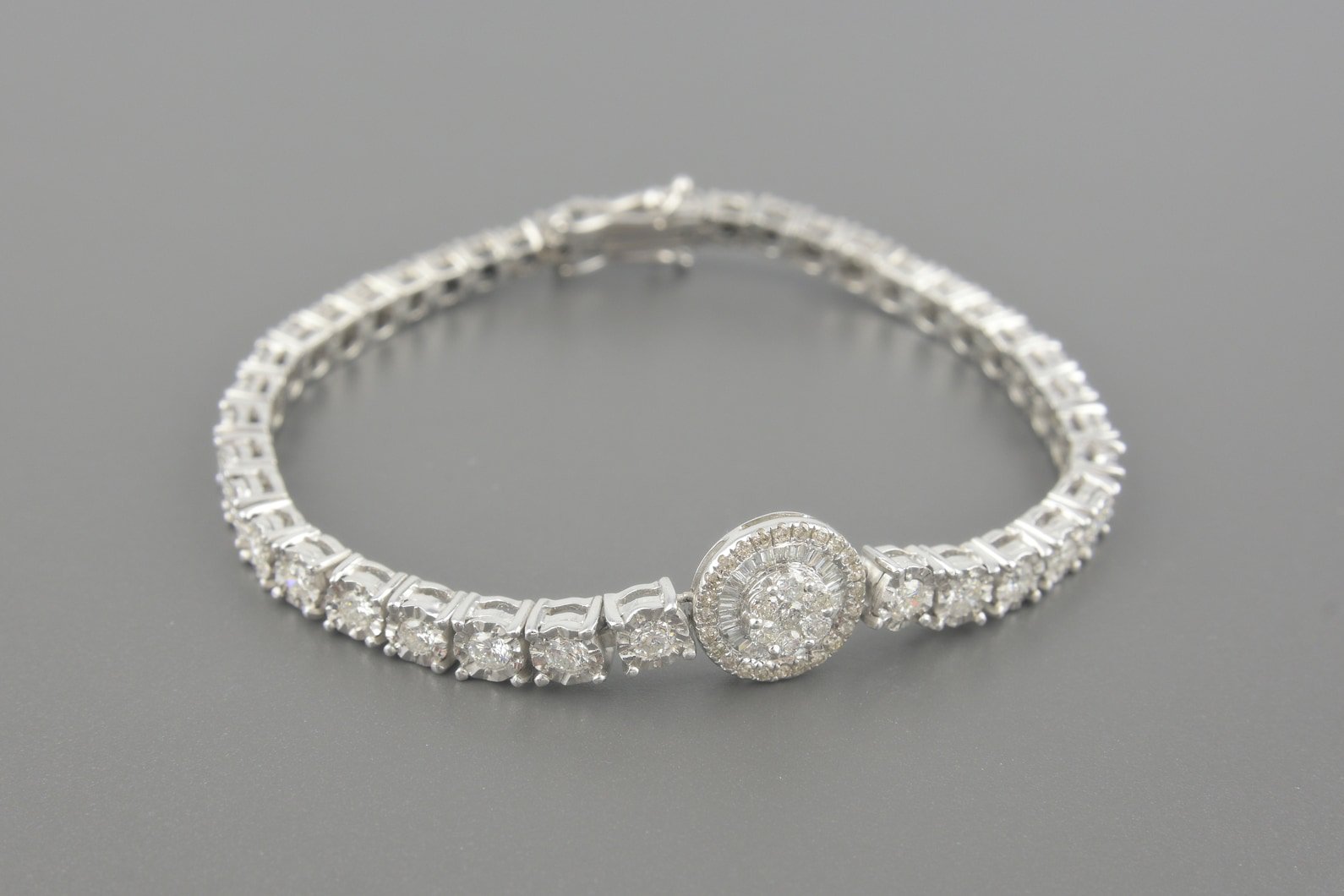Pulseira Riviera em Ouro Branco 18k com Aprox. 2.0ct de Diamantes