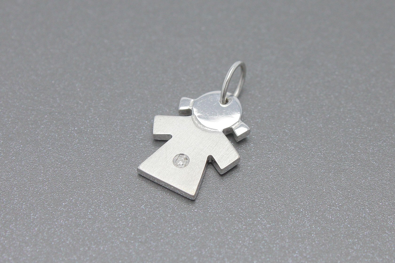 Pingente Menina em Ouro Branco 18k com Brilhante
